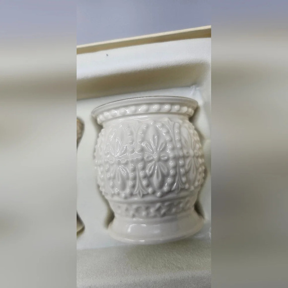 Lenox Ivory Fine China Classic Beaded Votive / Tea Light Candle Holder Set of 3 - Picture 5 of 16